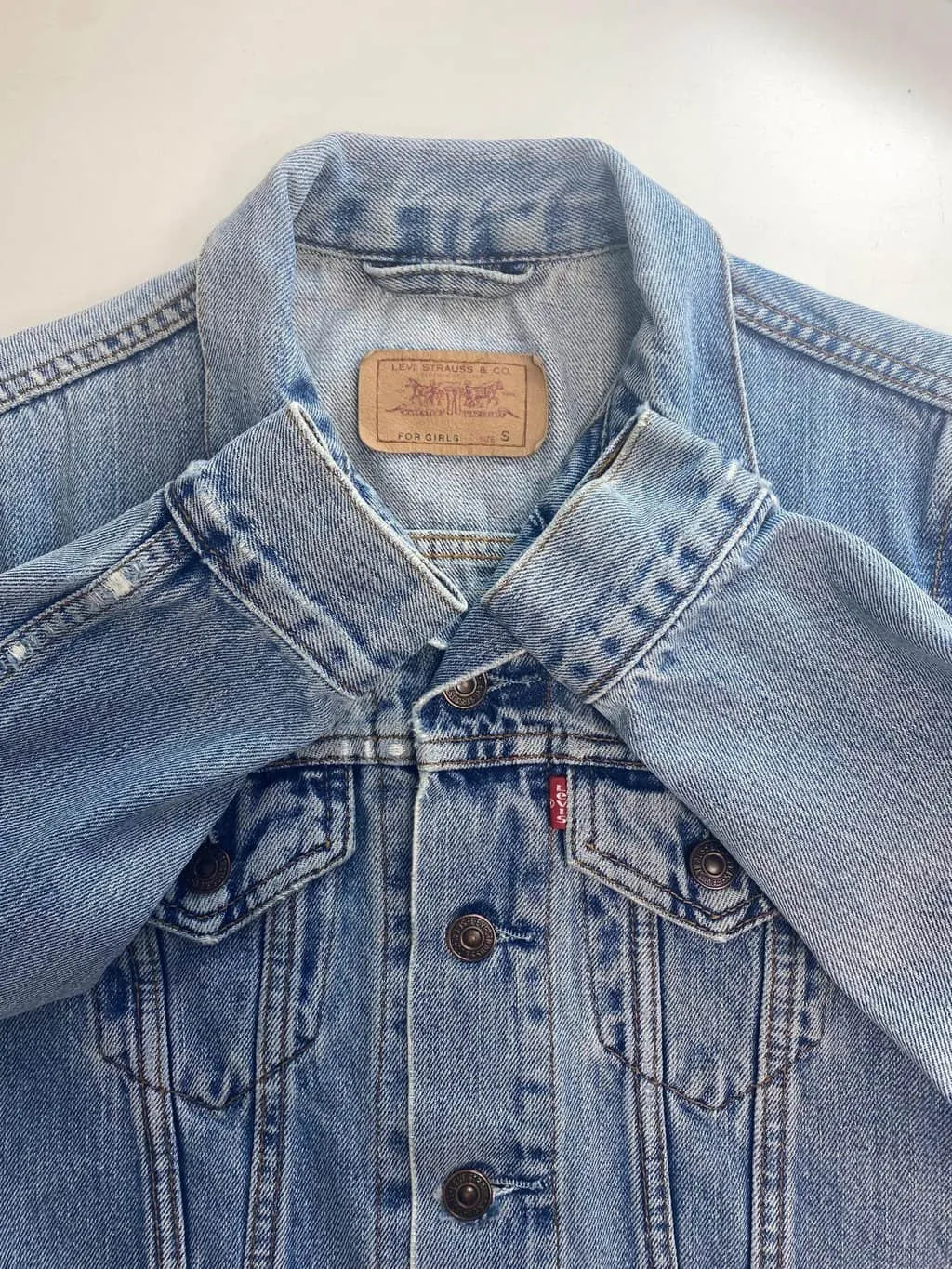 90s vintage Levis denim jacket for women, pale blue – XS / Small