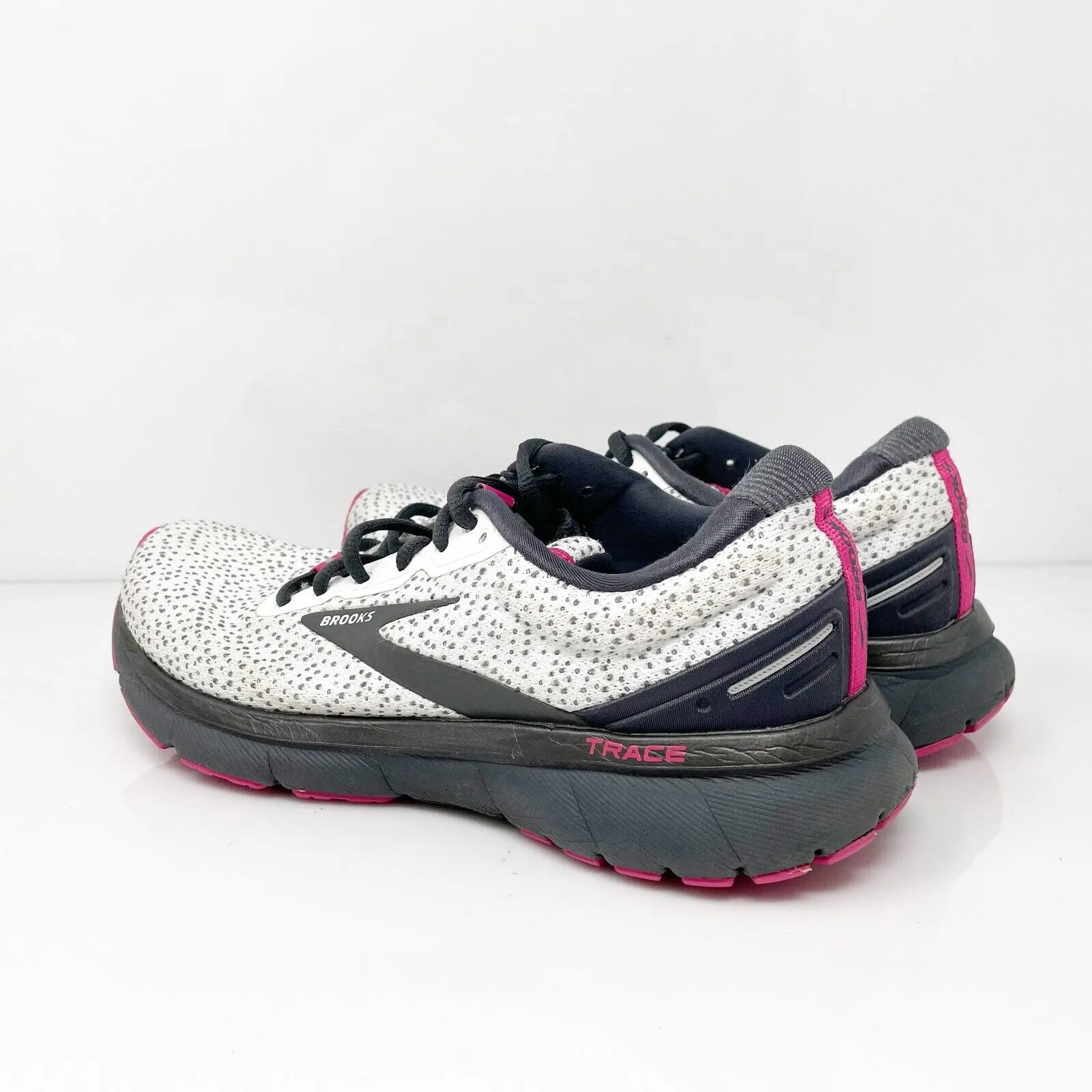 Brooks Womens Trace 1203511B057 White Running Shoes Sneakers Size 8.5 B