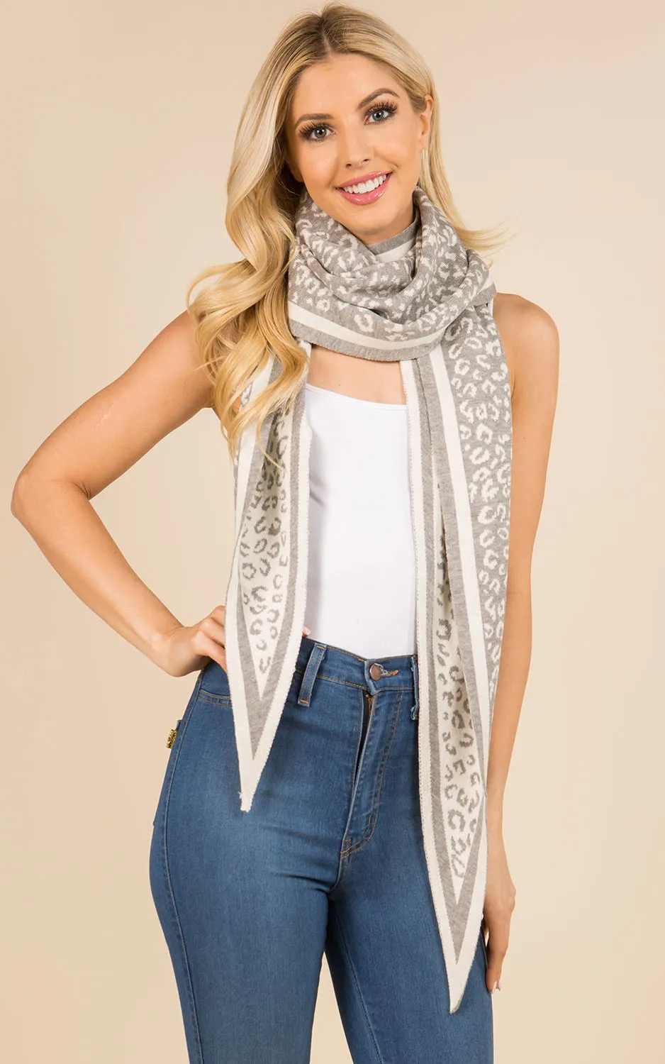 GAO3145 Leopard Print Oblong Scarf