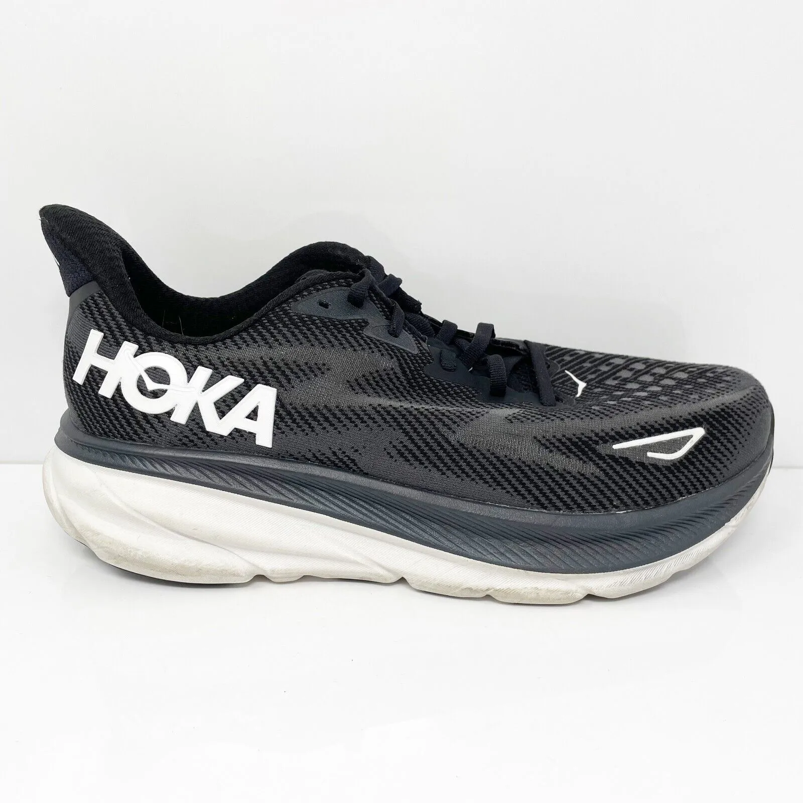 Hoka One One Mens Clifton 9 1132210 BWHT Black Running Shoes Sneakers Size 10 2E