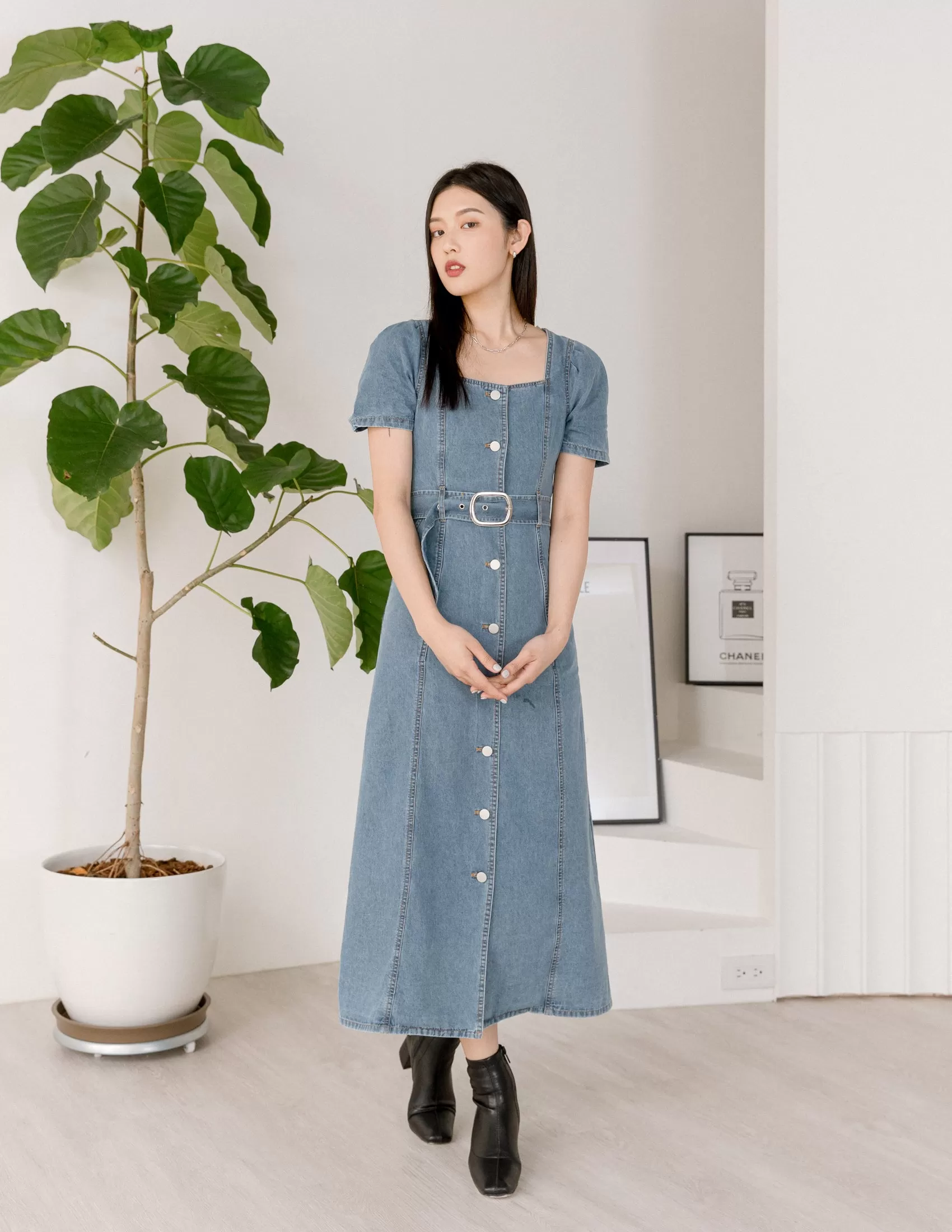 Natasha Denim Dress in Light Wash