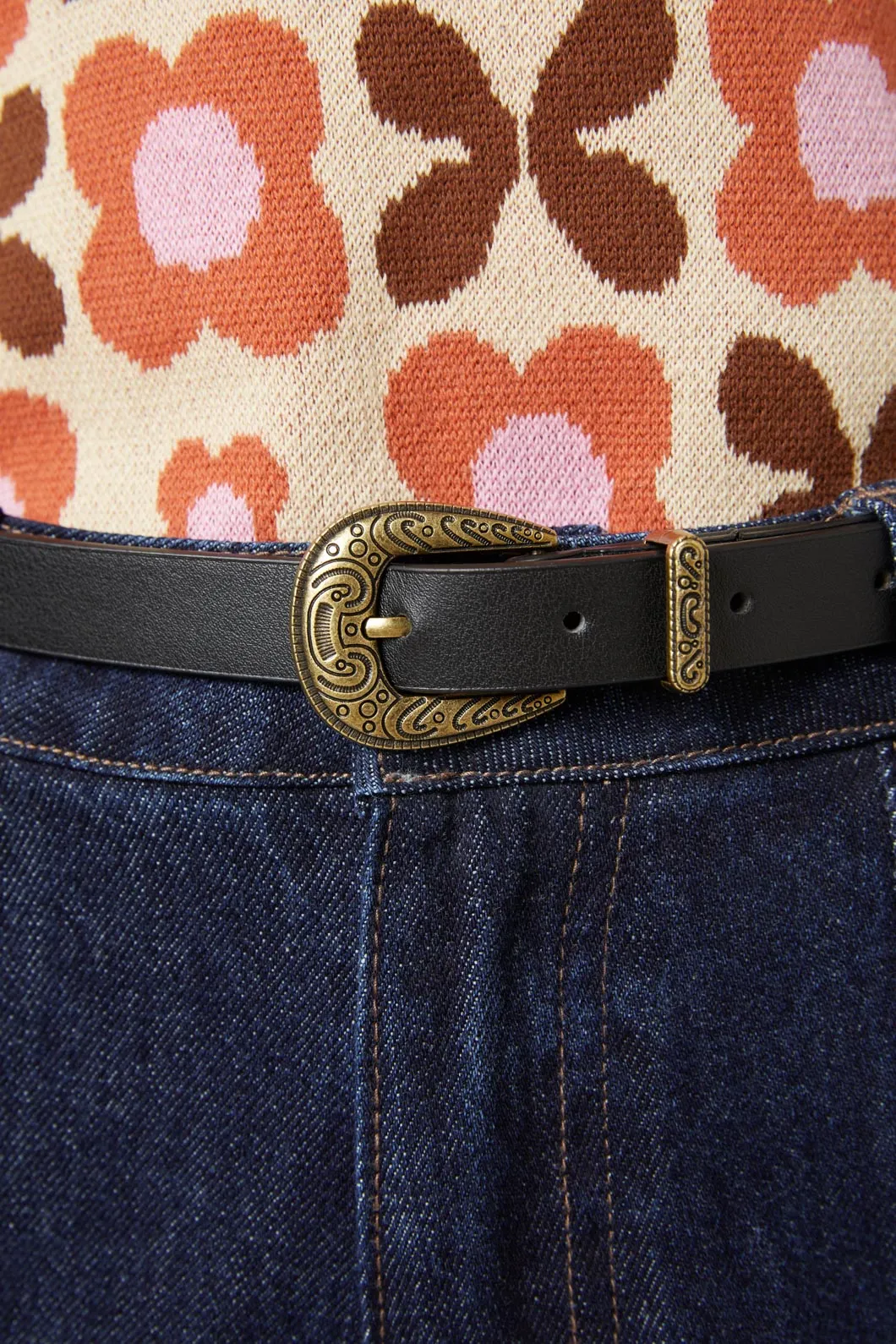 Swirls Buckle Belt