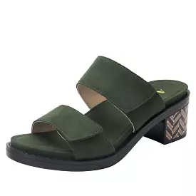 Tia Pine Sandal